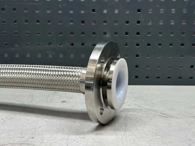 PTFE с фланцами